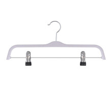 Вешалка-плечики с 2 прищепками. Размер 44-46. (пластм.) NEW